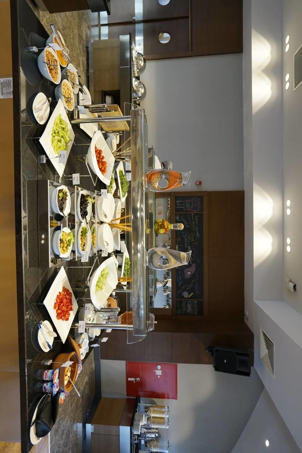 Point Hotel Ankara Zewnętrze zdjęcie